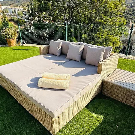 Issa Private Loft In 빌라 *